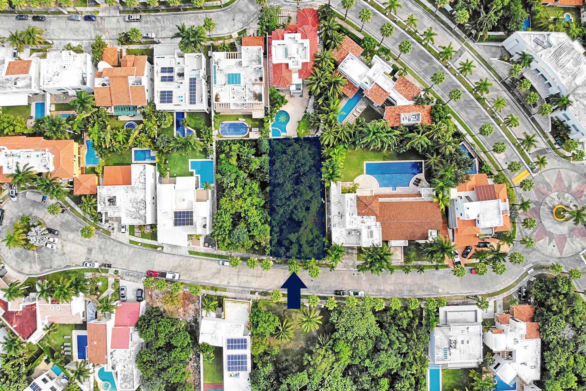 Amplio terreno en venta en Villa Magna