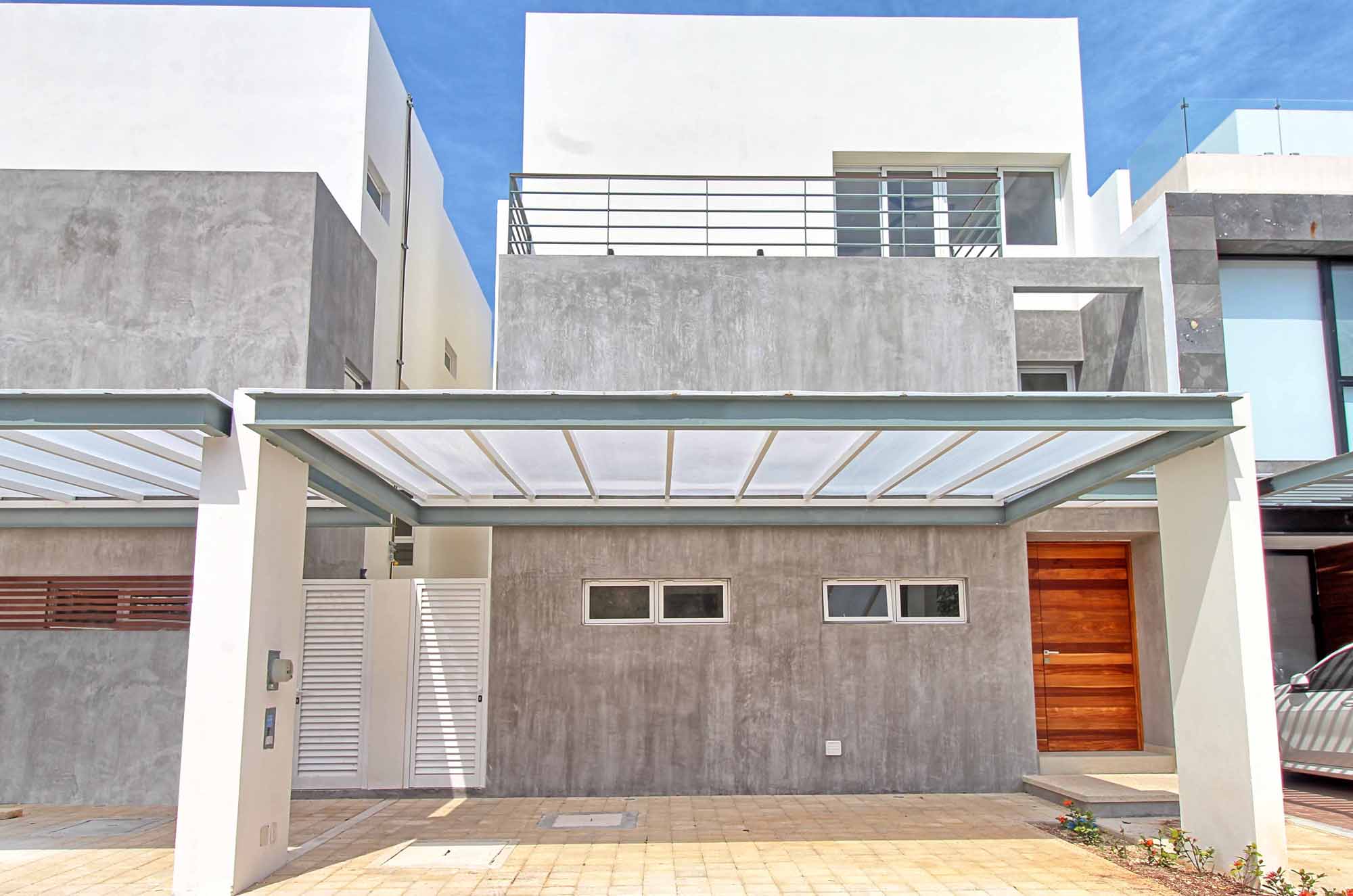 Moderna casa en venta en Residencial Rio Cancún